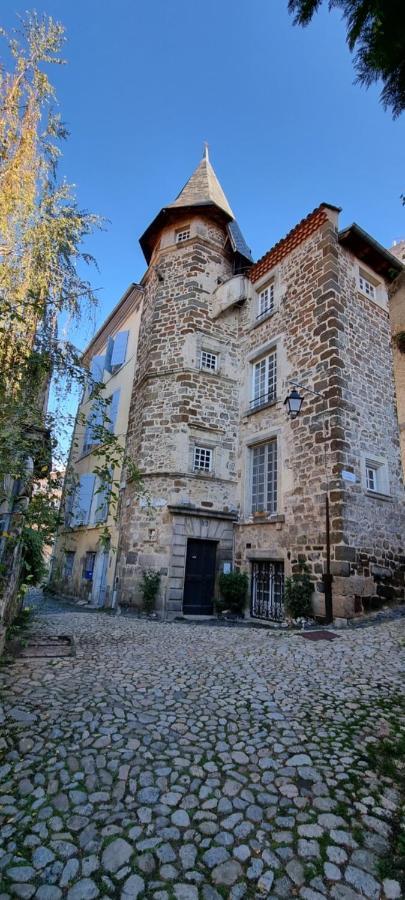 Maison Au Loup - Superbe Ancien Hotel Particulier Du Xvie Siecle Au Coeur De La Vieille Ville Du Puy Le Puy-en-Velay エクステリア 写真
