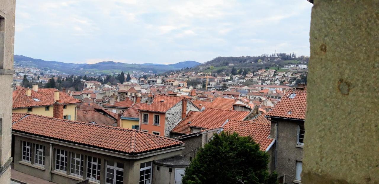 Maison Au Loup - Superbe Ancien Hotel Particulier Du Xvie Siecle Au Coeur De La Vieille Ville Du Puy Le Puy-en-Velay エクステリア 写真
